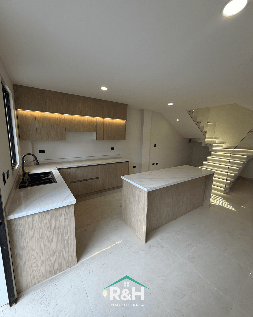 Casa a estrenar Valle Dorado - foto 3