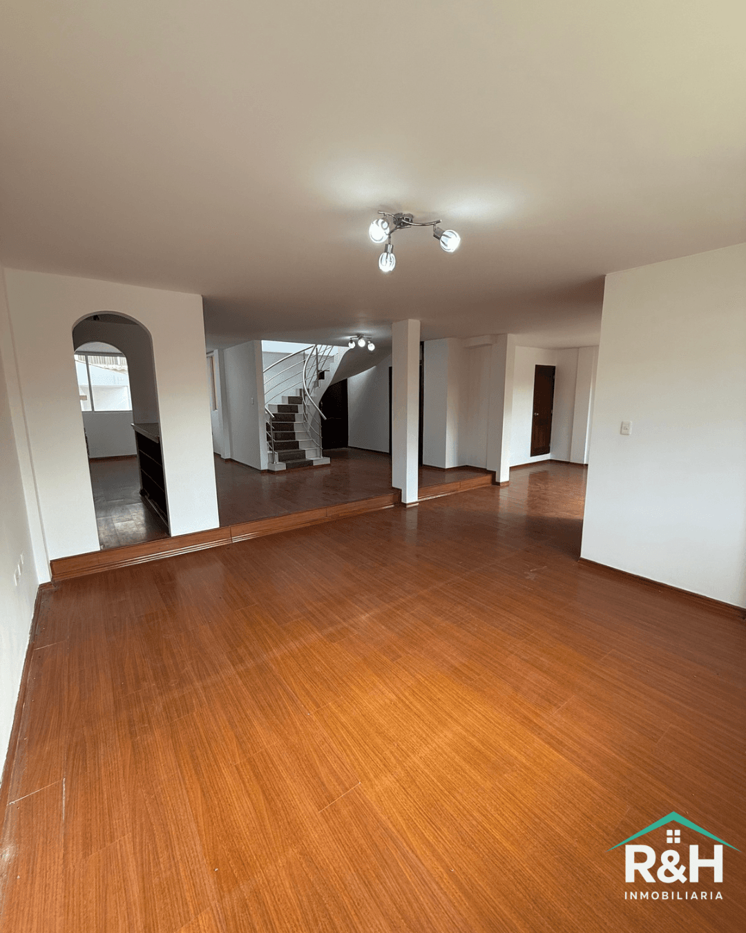 Casa Urbanización del Sol / Norte de Riobamba - foto 3
