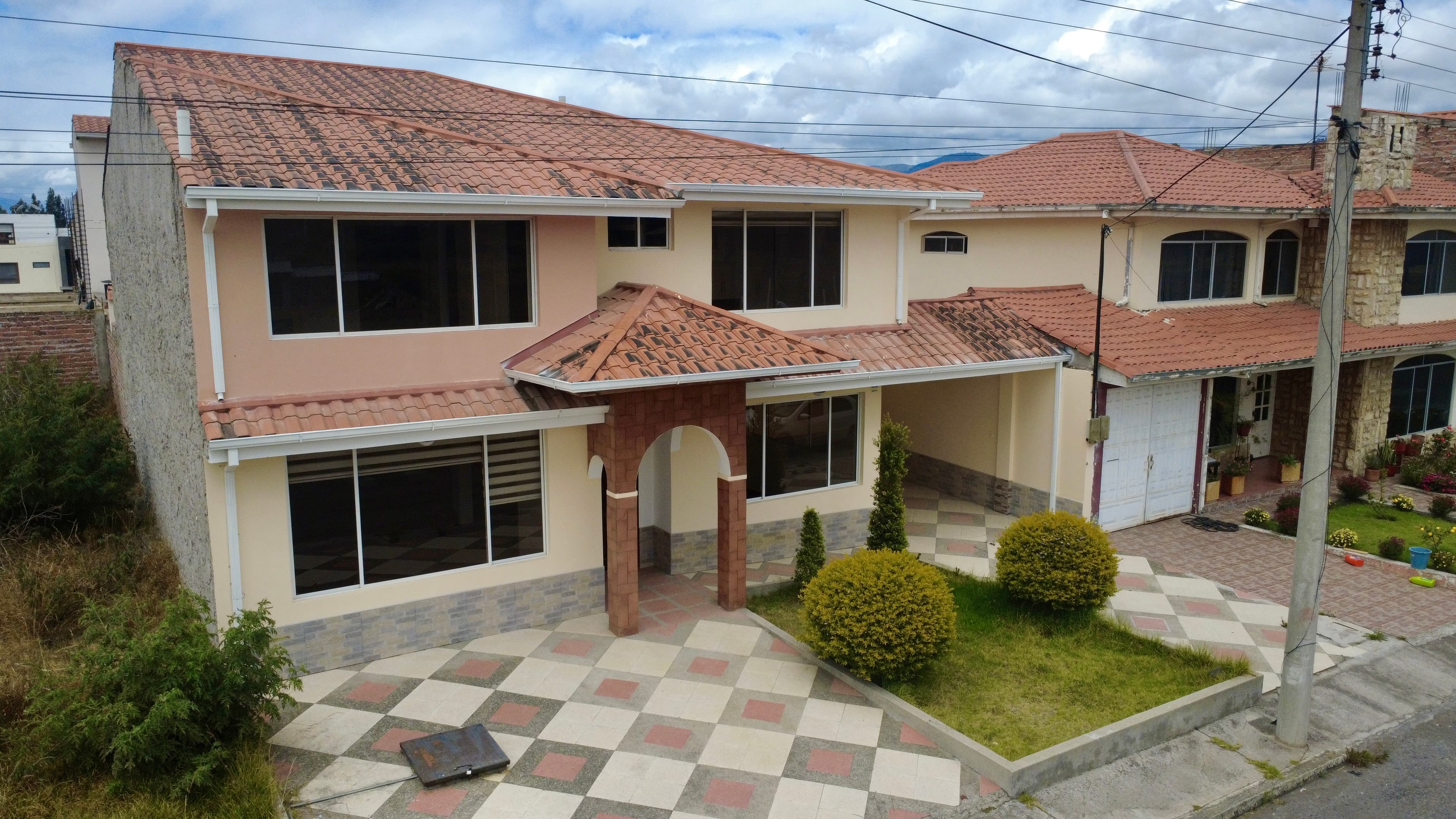 Portada de Casa Urbanización del Sol / Norte de Riobamba