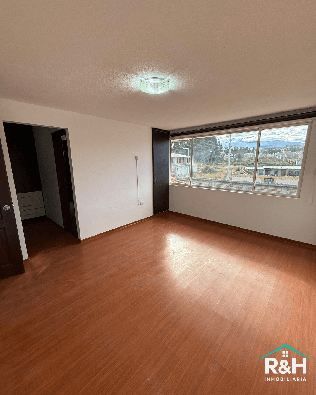 Casa Urbanización del Sol / Norte de Riobamba - foto 6