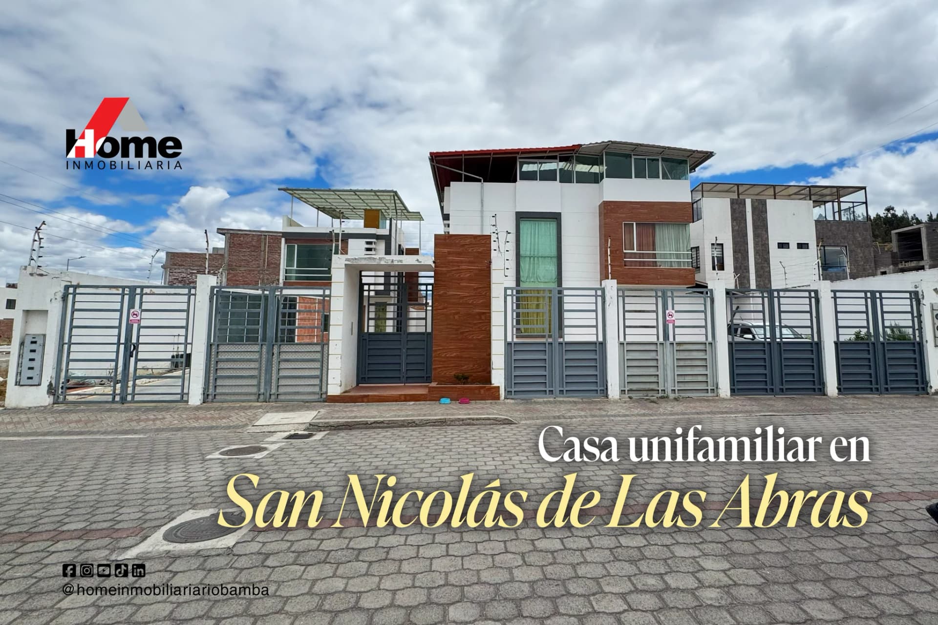 Foto de Casa unifamiliar privada detrás de las mallas de la Brigada Galápagos