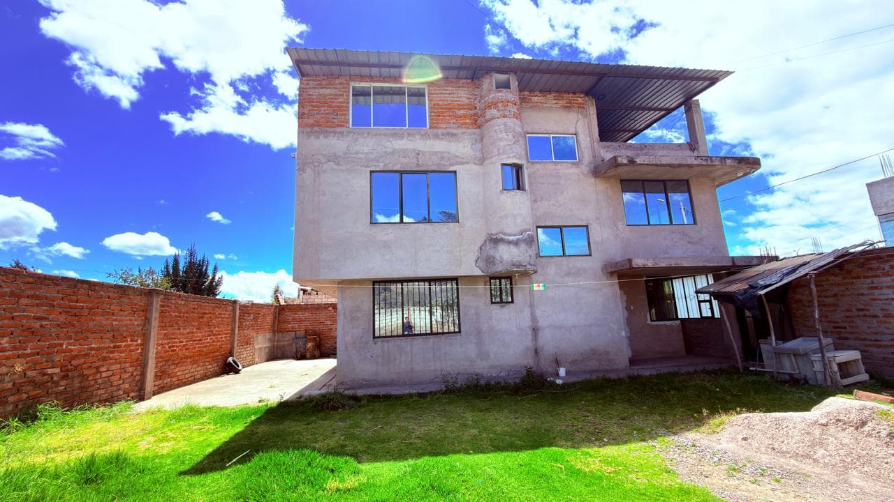HERMOSA CASA COMERCIA PARA ARRIENDO DE VENTA EN EL SECTOR DE LA POLITECNICA - foto 6